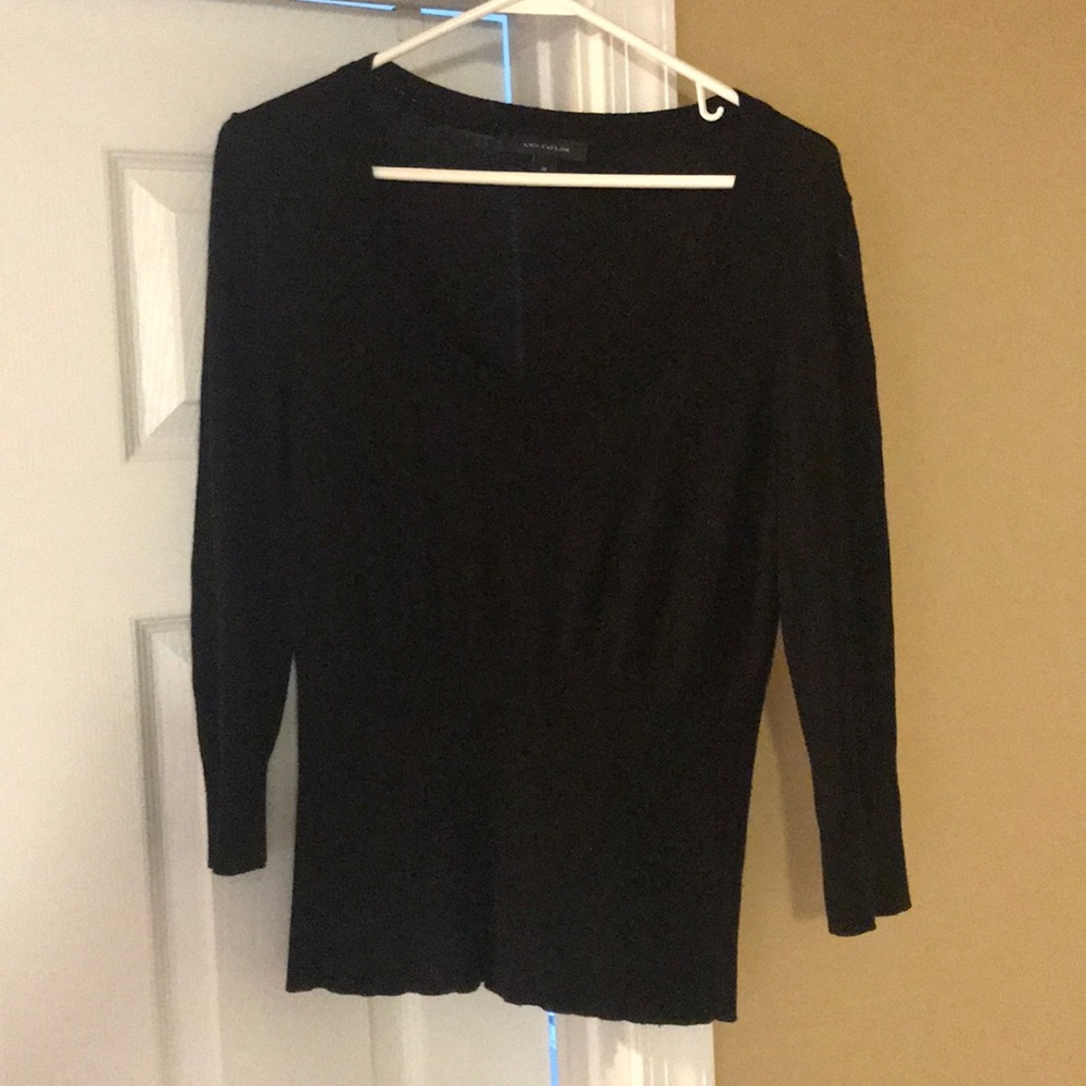 Ann Taylor black 3/4 sleeve sweater Sz M
